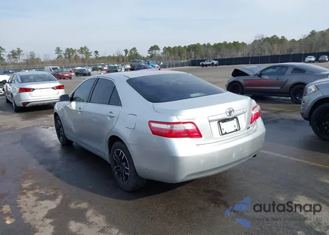 2009 Toyota Camry Le z USA, uszkodzony, nr VIN 4T1BE46K59U356469